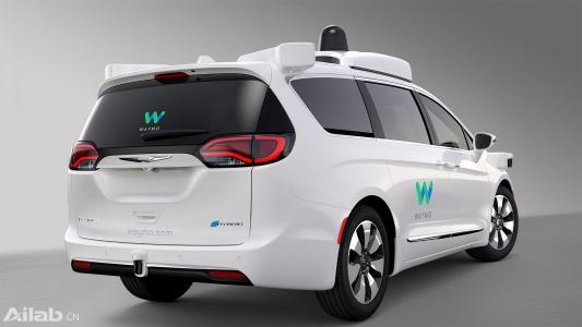 從分時租賃到無人駕駛 車聯網時代小微型客車租賃的未來之路